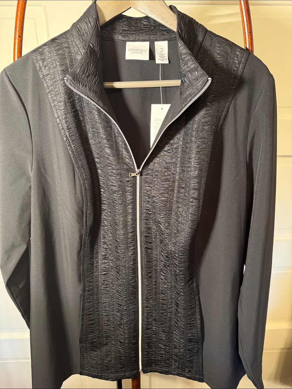 Chico’s Travelers Weekend Textured Zip Jacket Black Size 2 NWT Career Travel - Picture 1 of 8